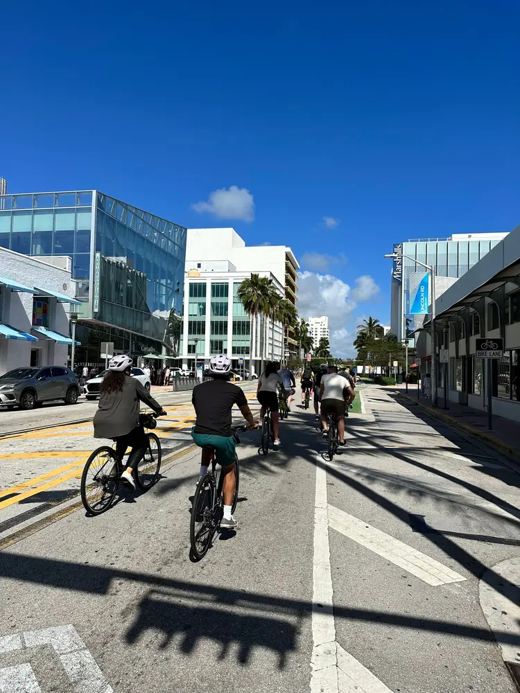 Tour en bicicleta por Miami Beach (Español) — photo 3 from Unlimited Biking