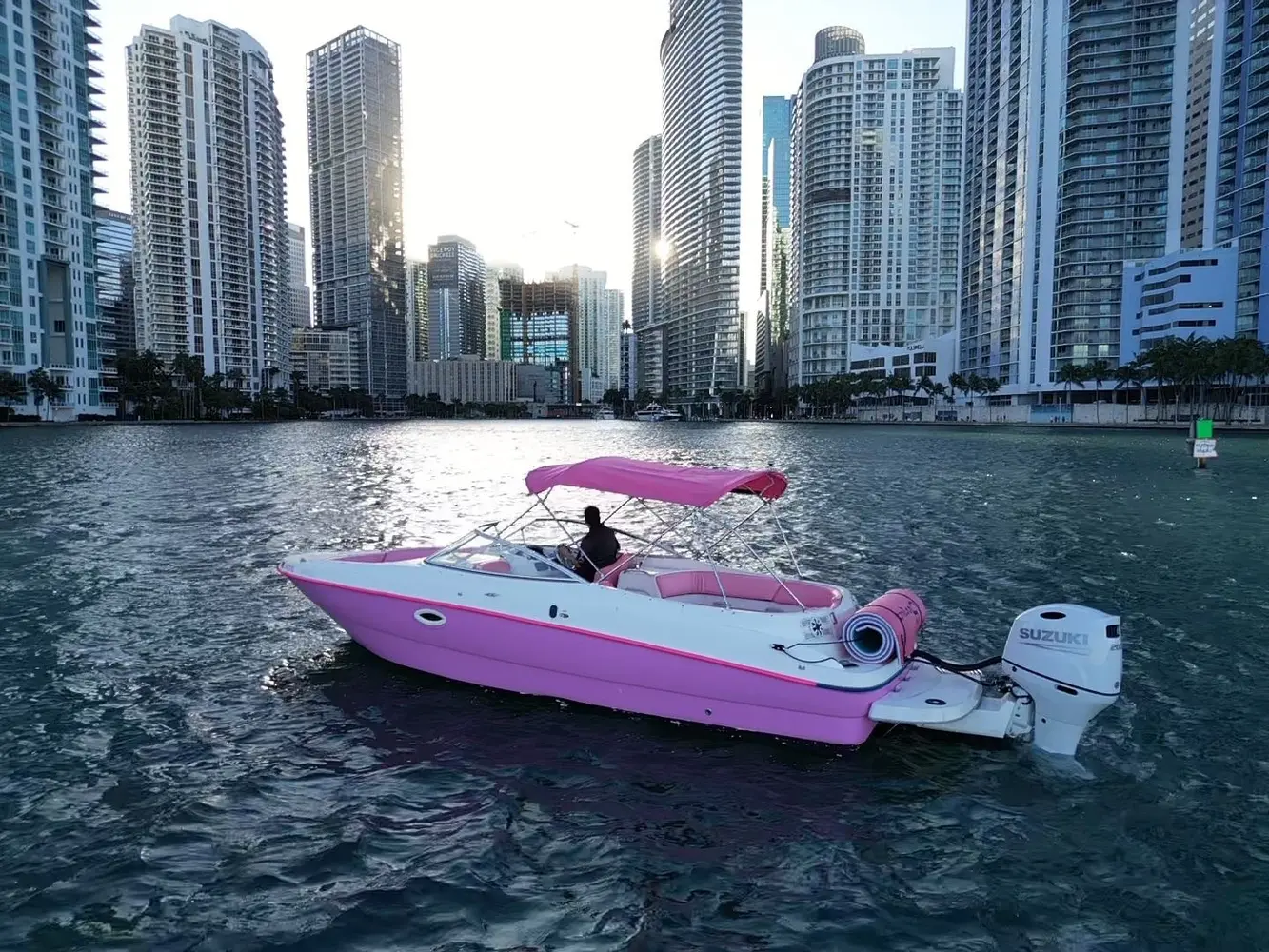 Bayliner 26 — photo 1 from Bruschi Boat Rental