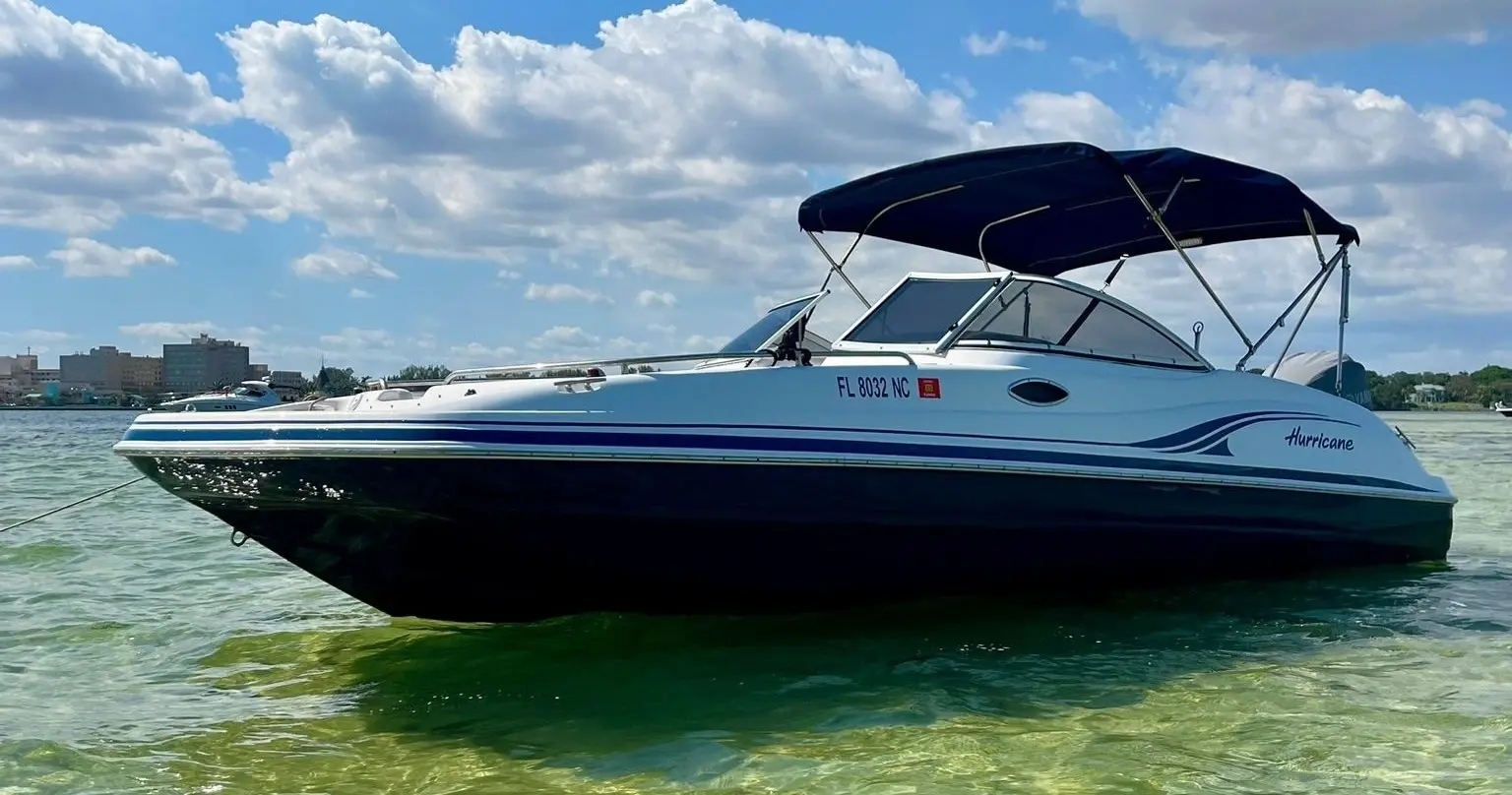 Hurricane 26 - 8 People — photo 1 from Bruschi Boat Rental