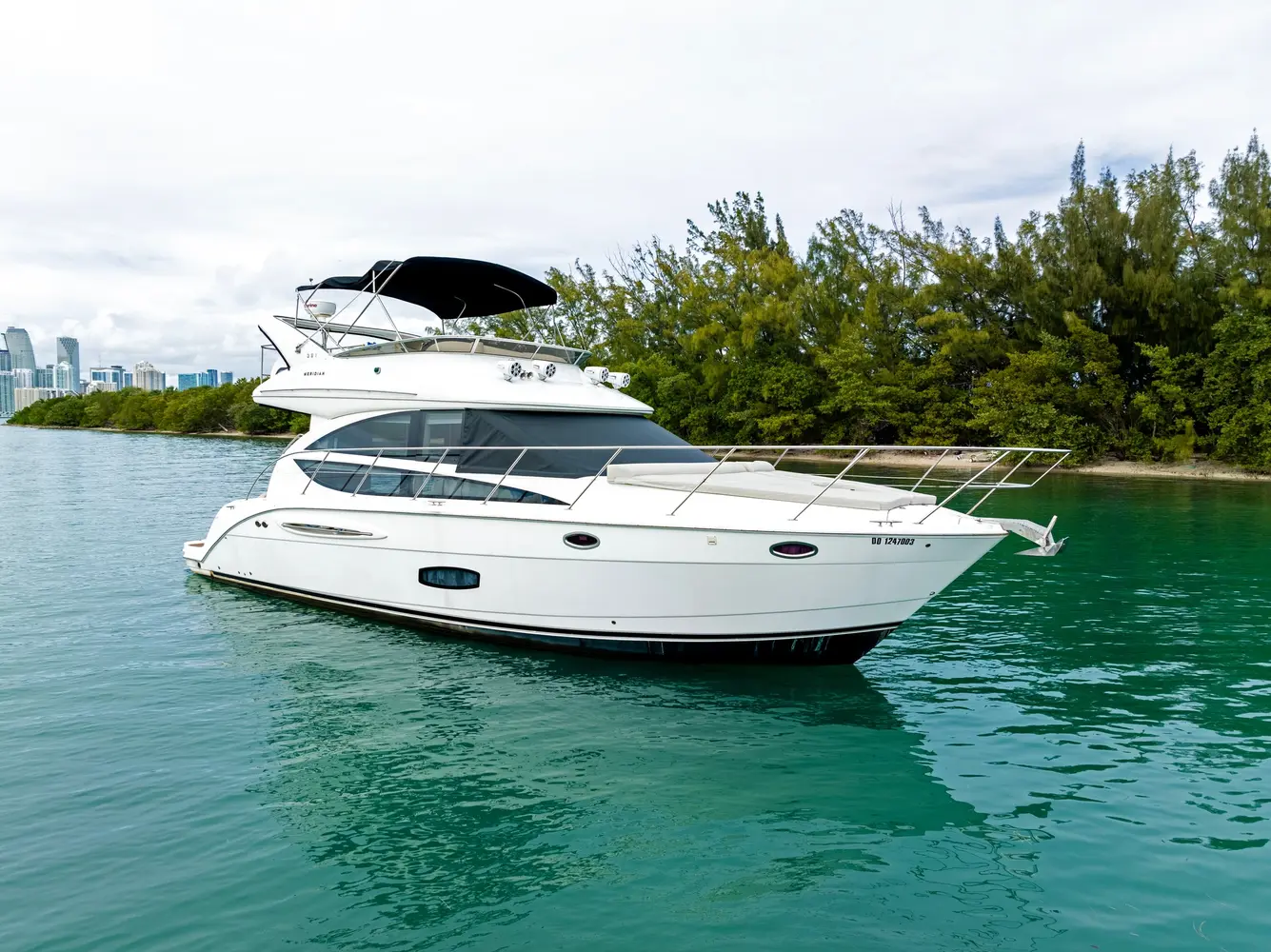 42 to 46 Ft Private Yacht Miami, rent for 2 our 4 hours, for 12 people — photo 1 from Bruschi Boat Rental