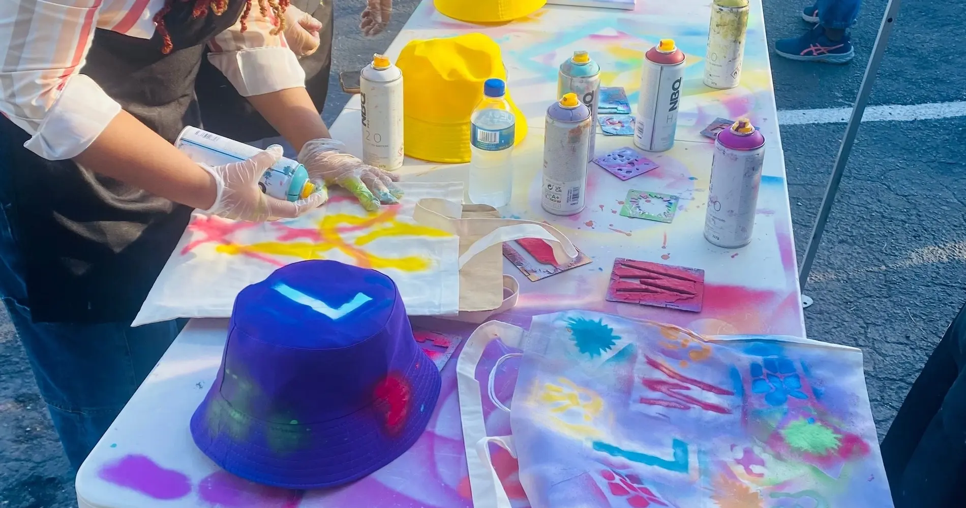 Wynwood Graffiti Spray Paint Station — photo 3 from Wynwood Art Walk