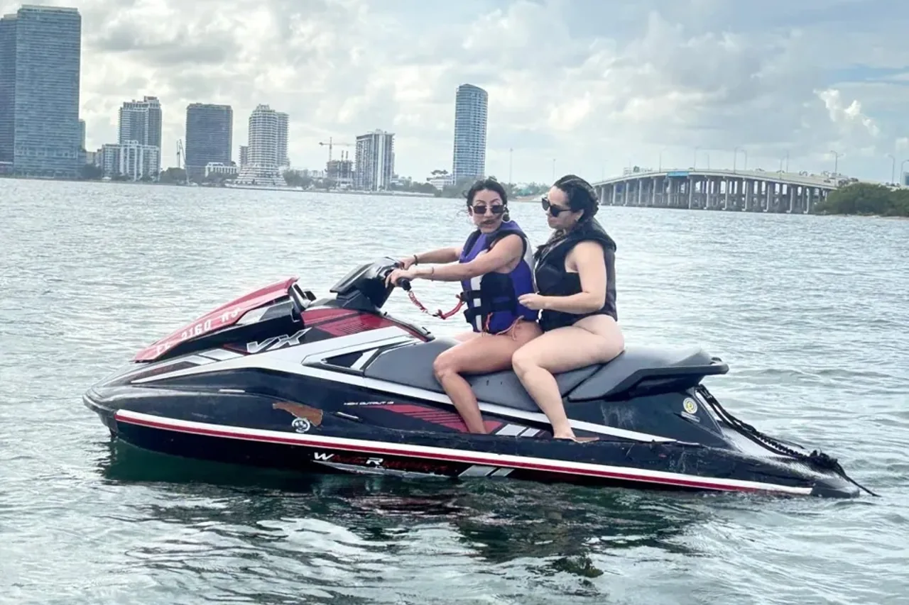 Jet ski outing from the Miami tour catalog
